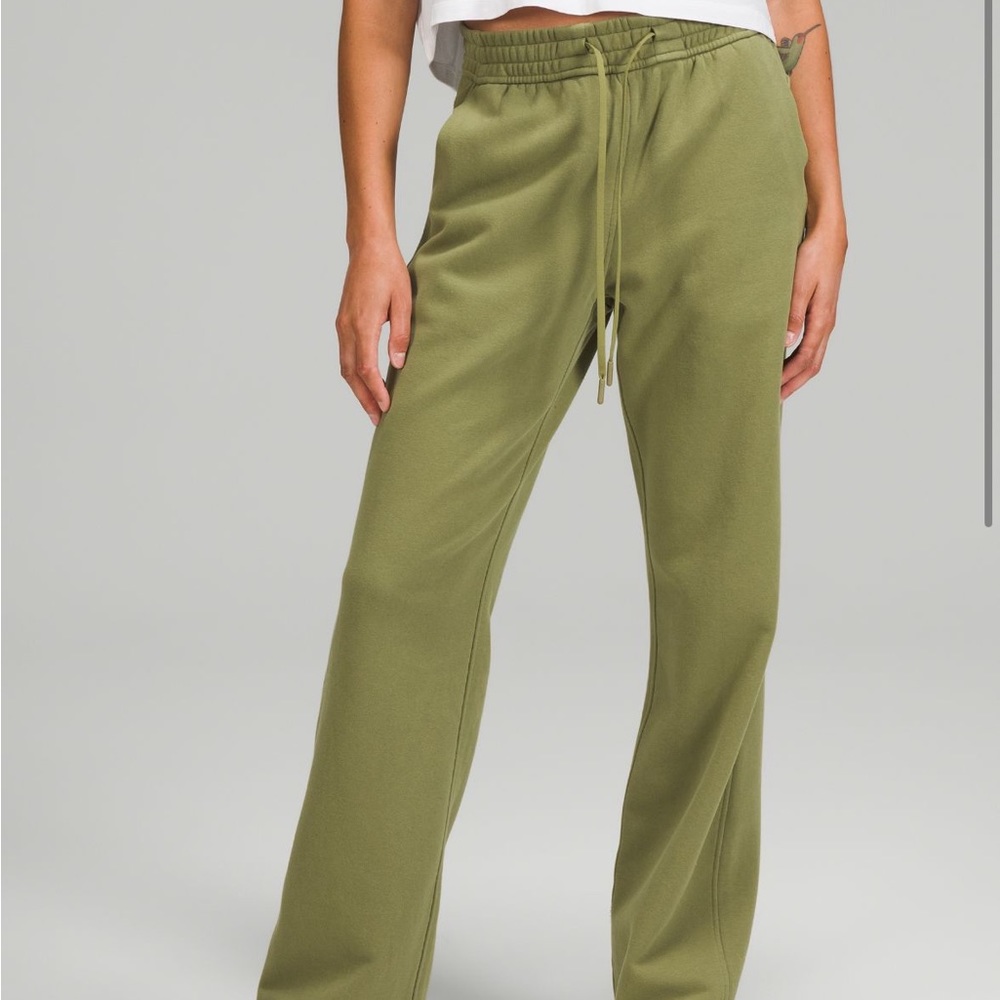Lululemon loungeful straight leg pant